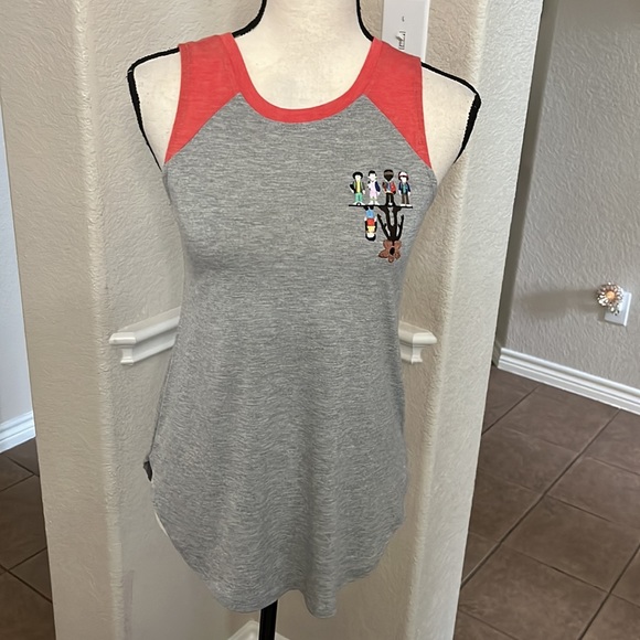 Netflix Strangers Things sleeveless tank top - Picture 5 of 17